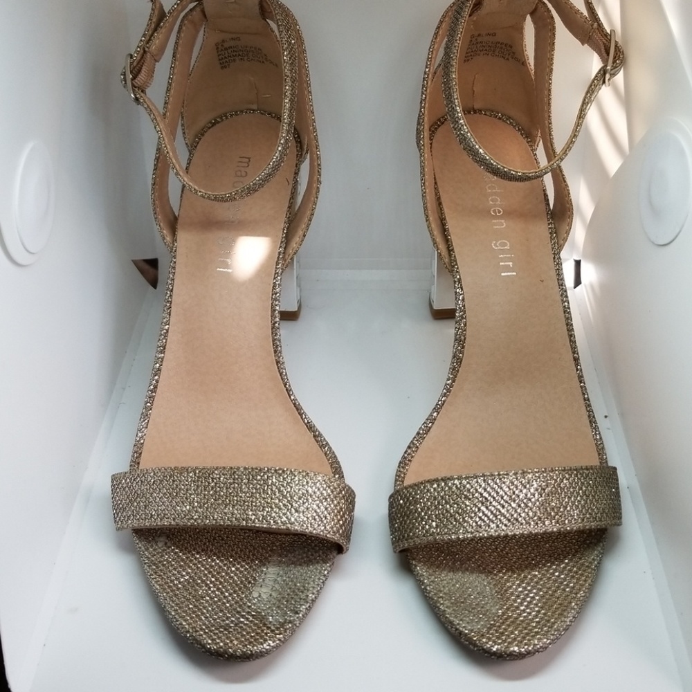 SOLD!!!! Super Cute Heels with Mirrored Heel
